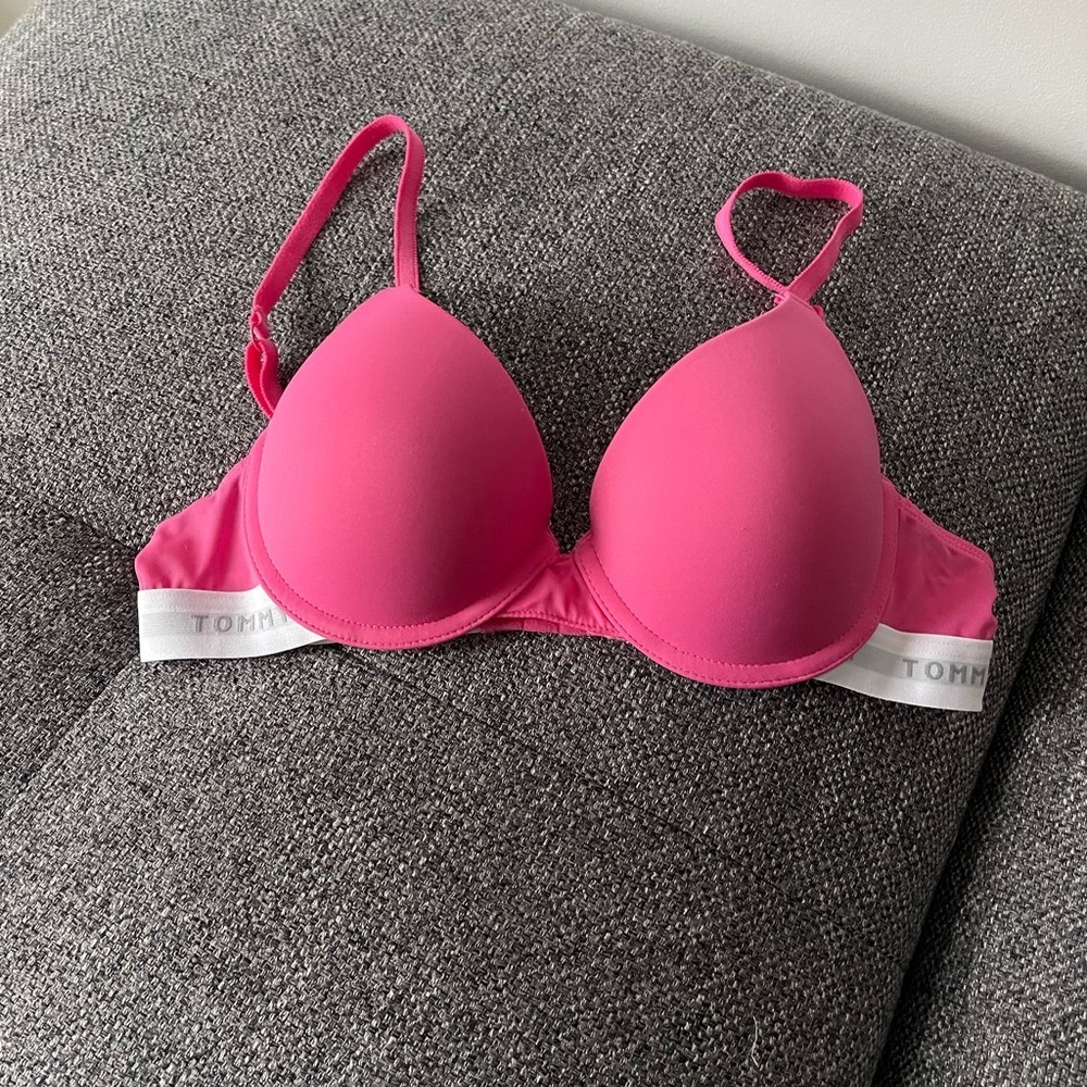 Tommy Hilfiger pink push up bra
